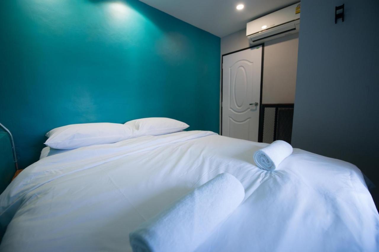 4SHARE Hostel Bangkok Exterior foto