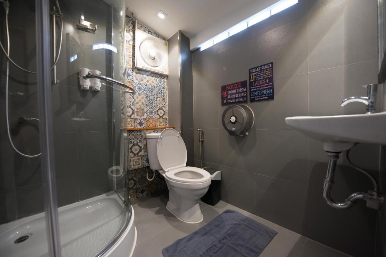 4SHARE Hostel Bangkok Exterior foto