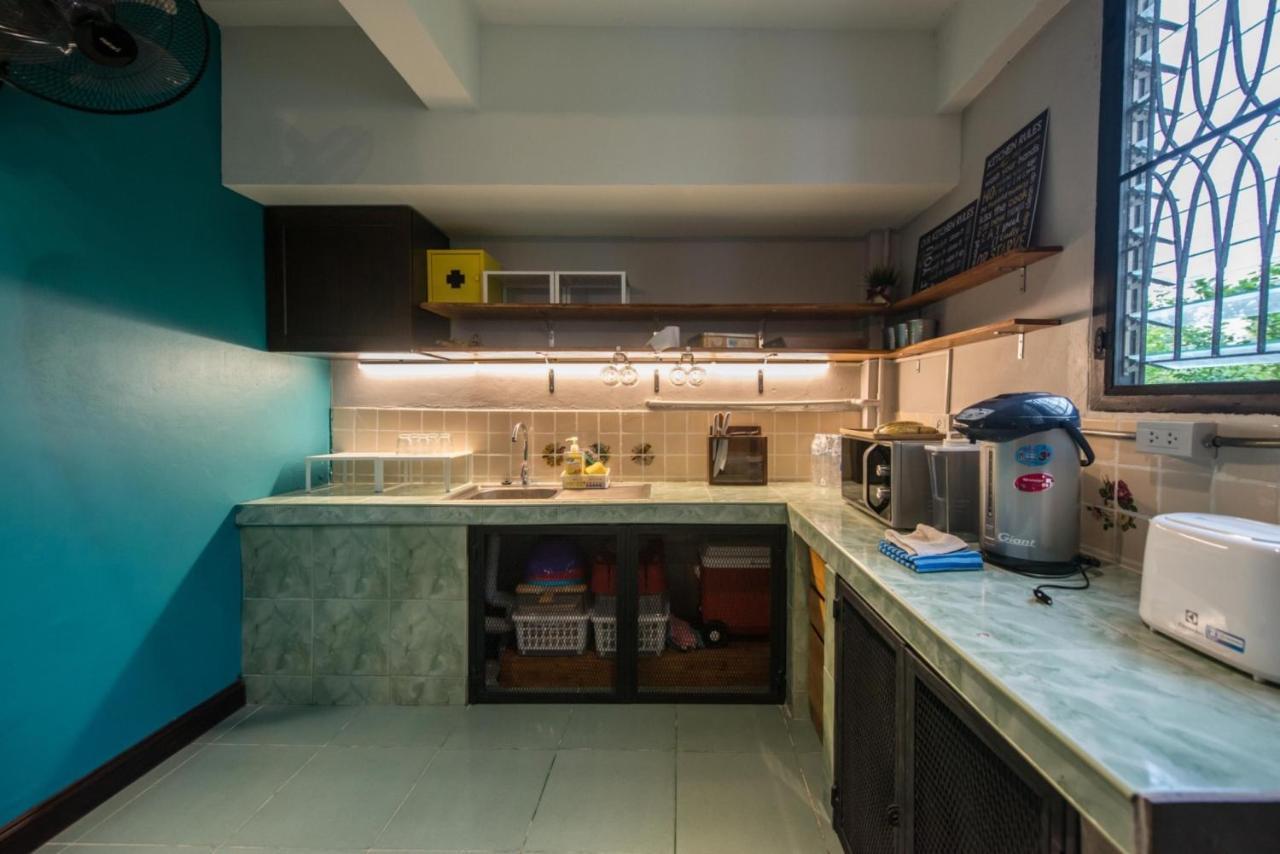 4SHARE Hostel Bangkok Exterior foto