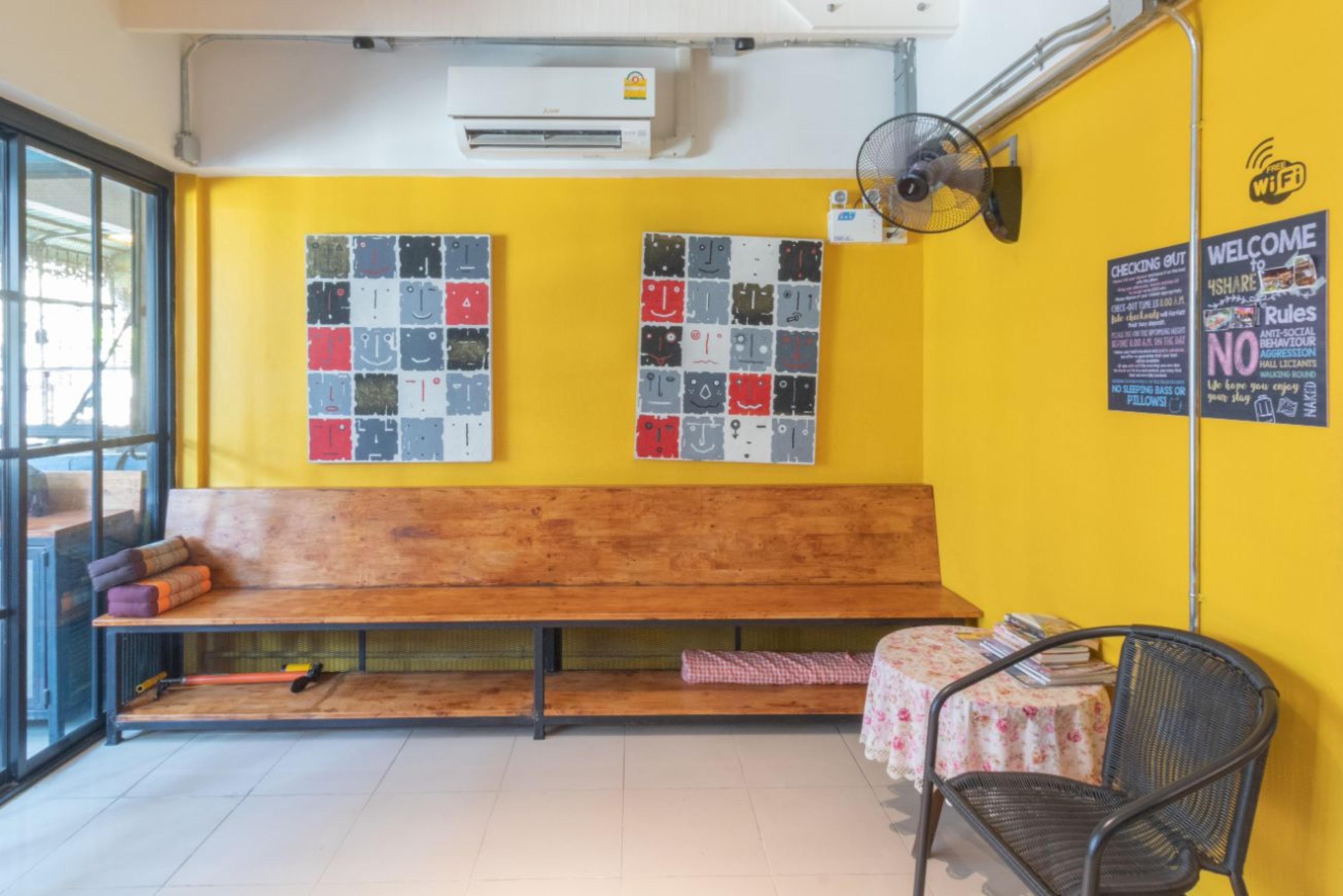 4SHARE Hostel Bangkok Exterior foto
