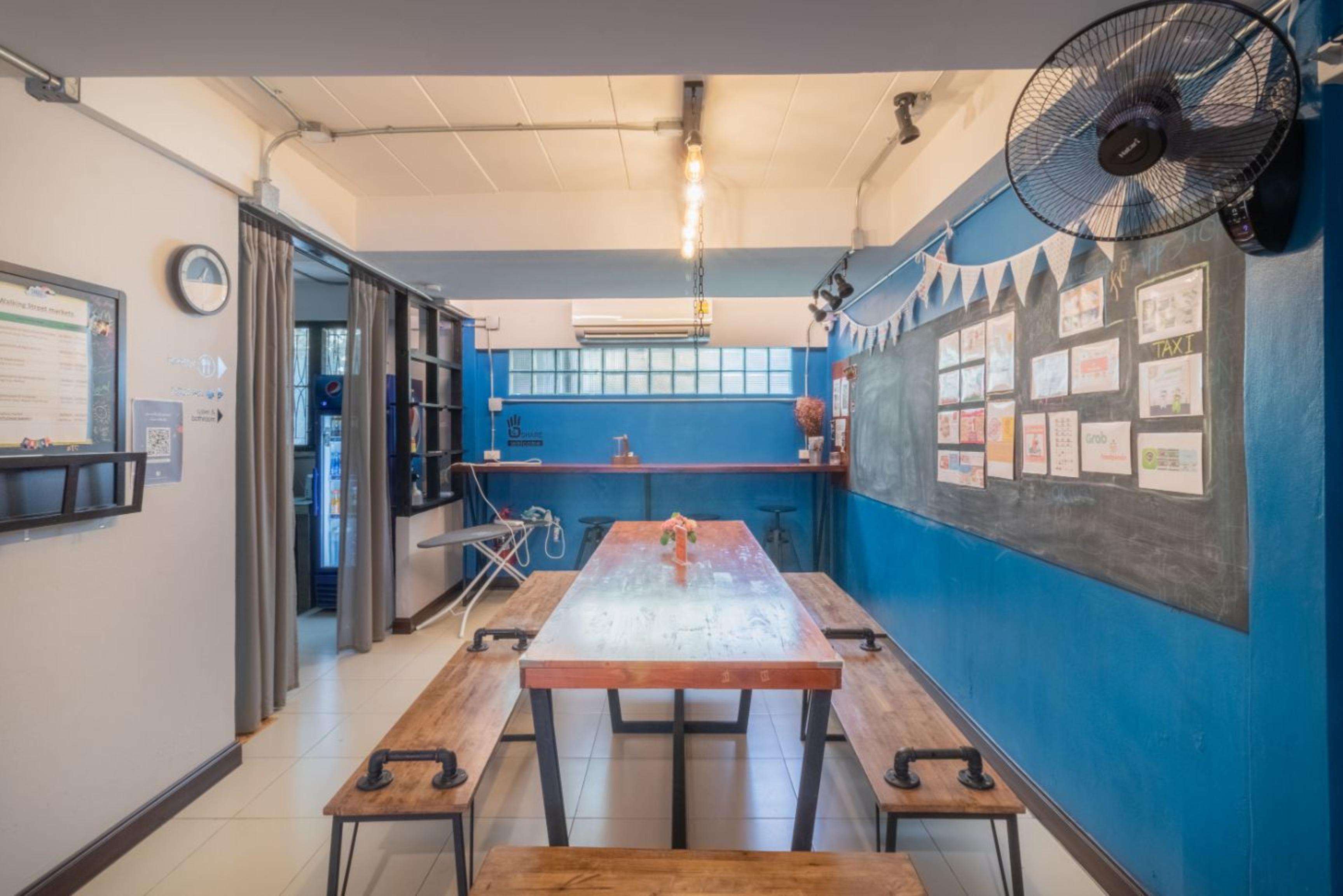 4SHARE Hostel Bangkok Exterior foto